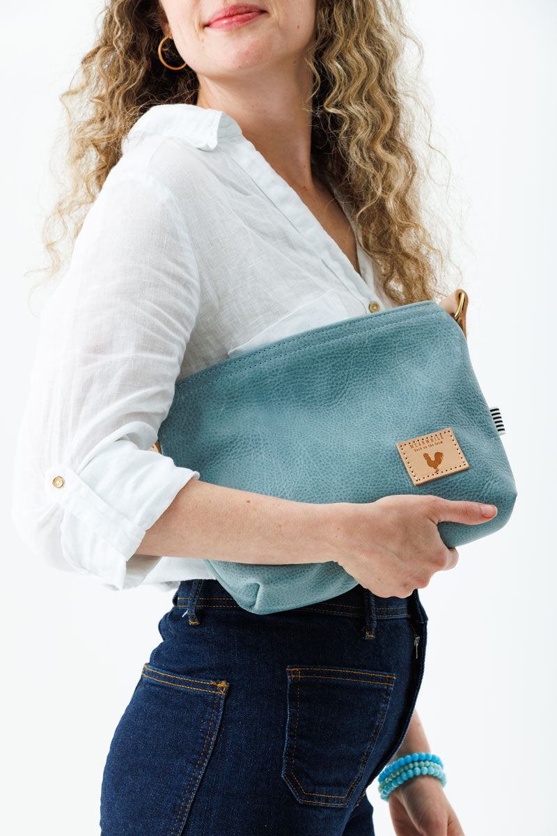Small Blue Agenda - blue / pebbled leather
